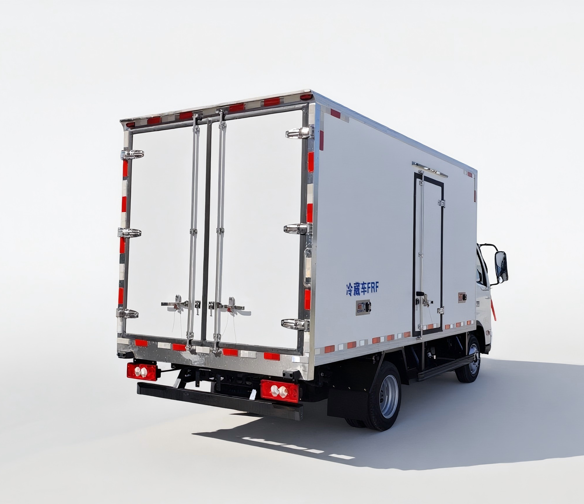 福田奧鈴新能源EM卡63度電冷藏車圖片4